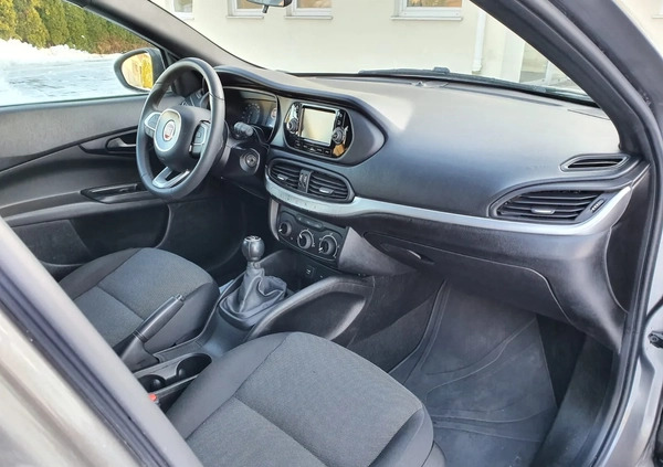 Fiat Tipo cena 45400 przebieg: 39000, rok produkcji 2020 z Drawno małe 106